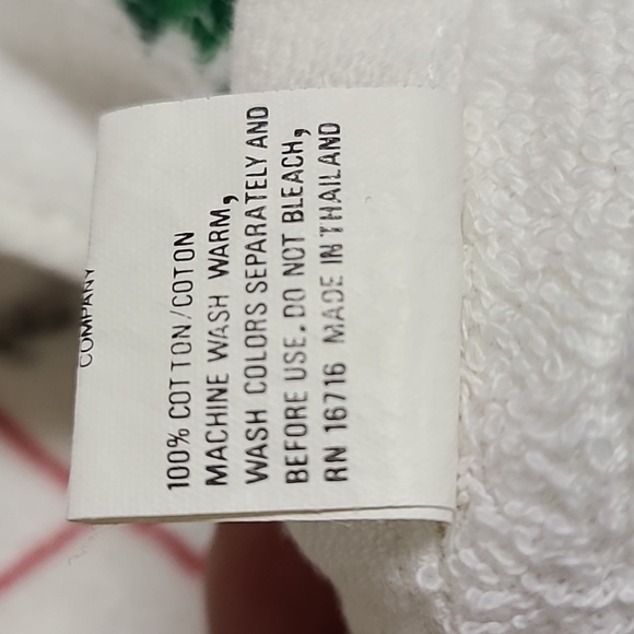 Cecil Saydah Vintage Holiday Decorative Towels Set of 3 - Picture 3 of 6